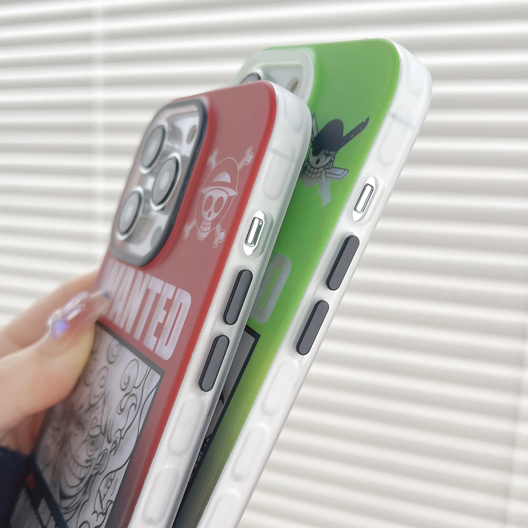 Laser Ones Pieces Luffys Roronoas Zoros Phone Cases For iPhone 15 14 13 12 11 16 Pro Max Back Cover