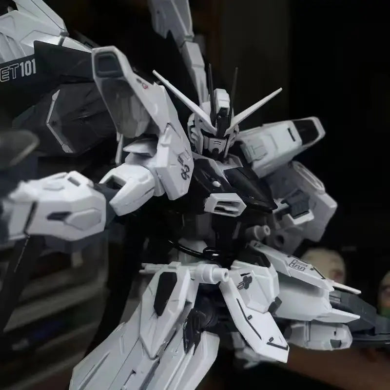 Freedom 2.0 Mg 1/100 Semi-Transparent Version Not Started Model Action Figures Children'S Educational Toys Surprise Gift