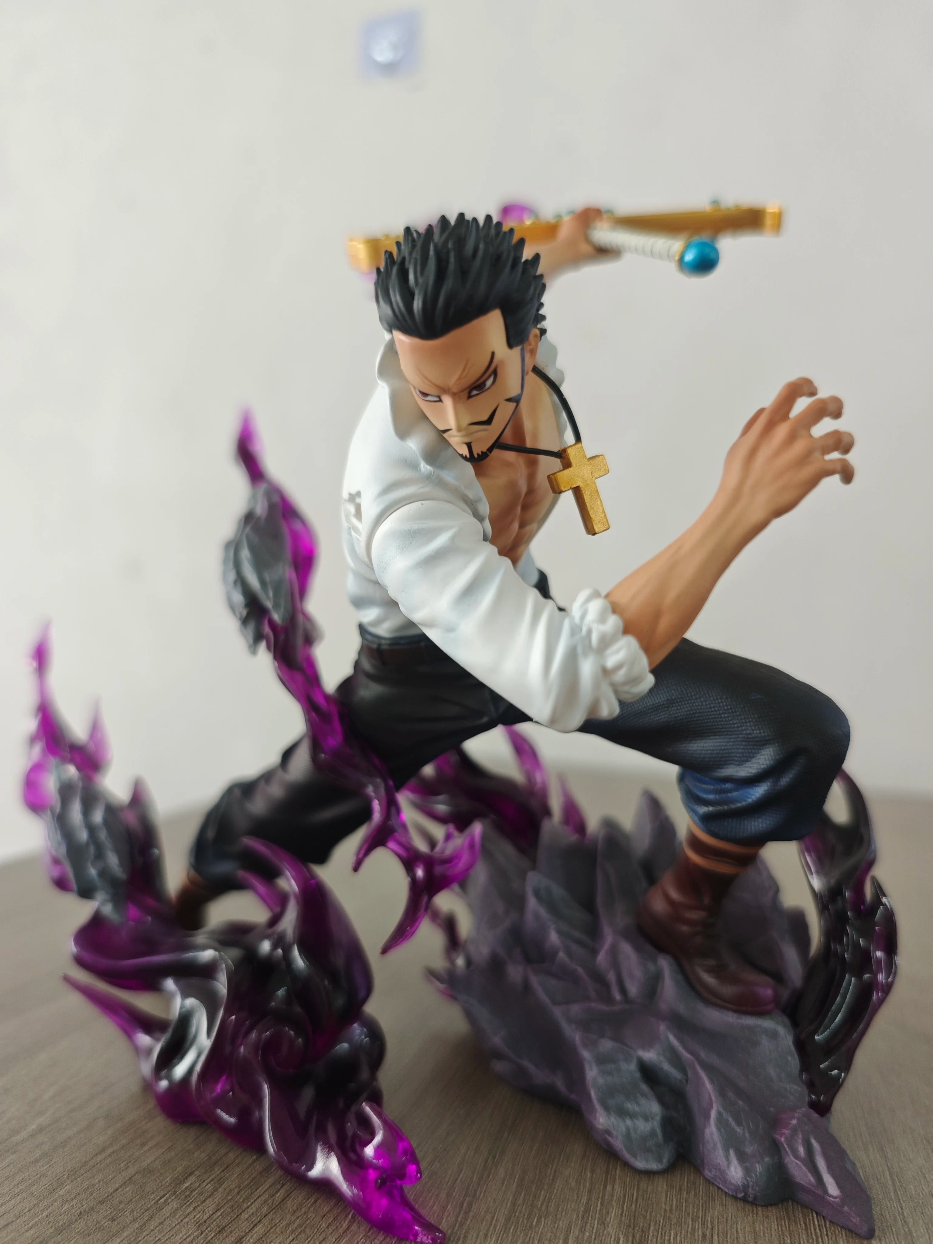 23cm One Piece Dracule Mihawk Figures Mi Hawk Anime Figure Action Figure Pvc Model Statue Collection Decoration Toys Gift Doll