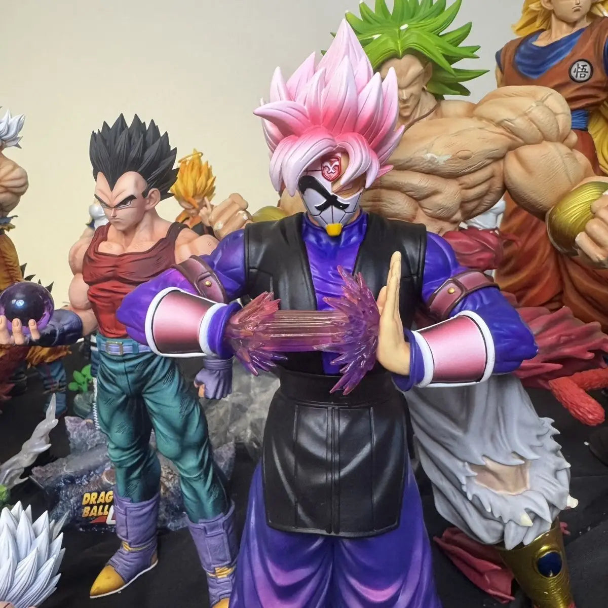 Dragon Ball Anime Son Goku Figure 31cm Super Saiyan Rose Goku Figurine Pvc Gk Statue Model Collection Room Decora Desk Toys Gift