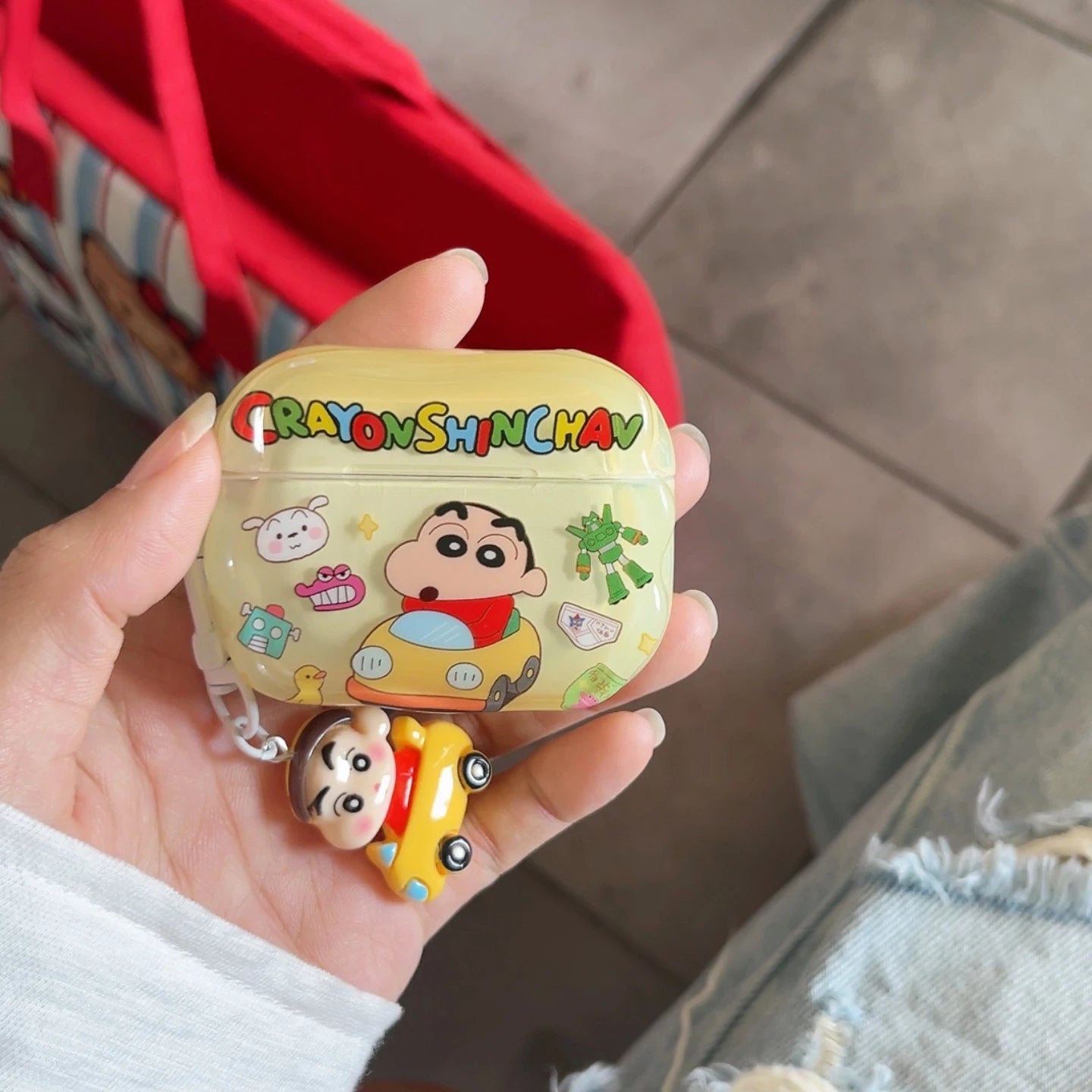 Shin-chan AirPods Case – Cute & Fun Anti-Drop Cover for Pro/Pro 2/3/4