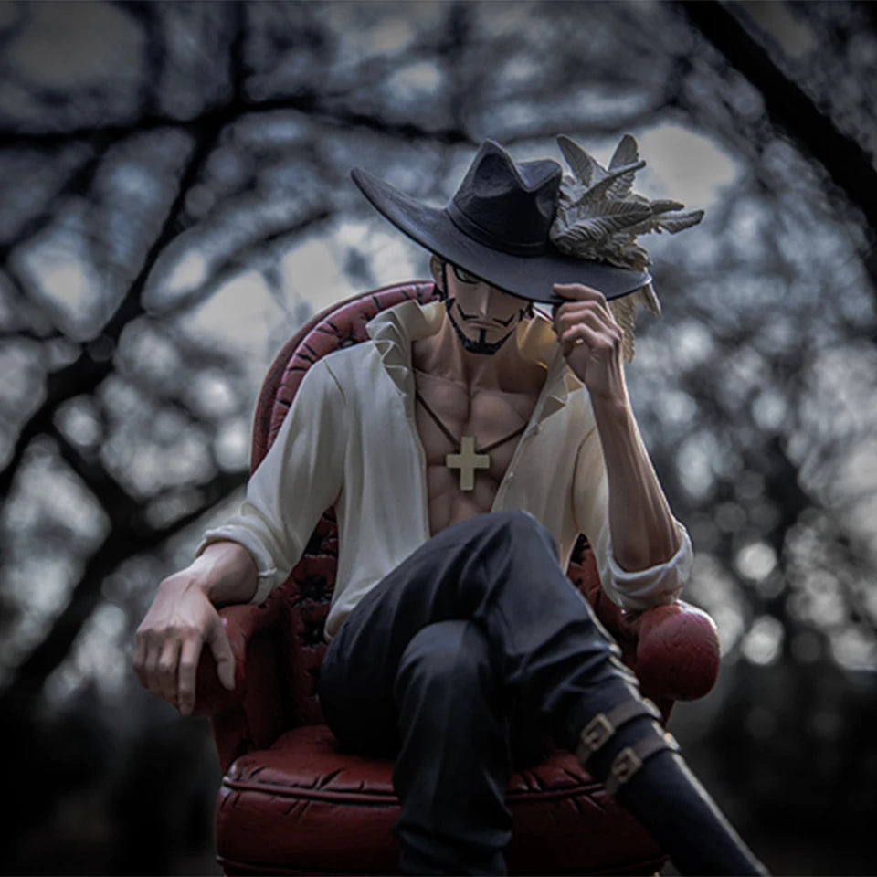 One Piece Dracule Mihawk (Creator x Stylist) PVC Figure 3