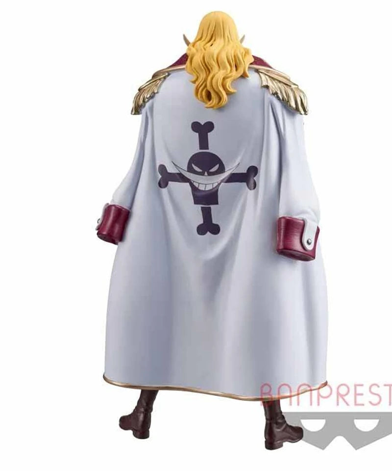 Whitebeard Kimono Figure – One Piece DXF Collectible Desktop Ornament