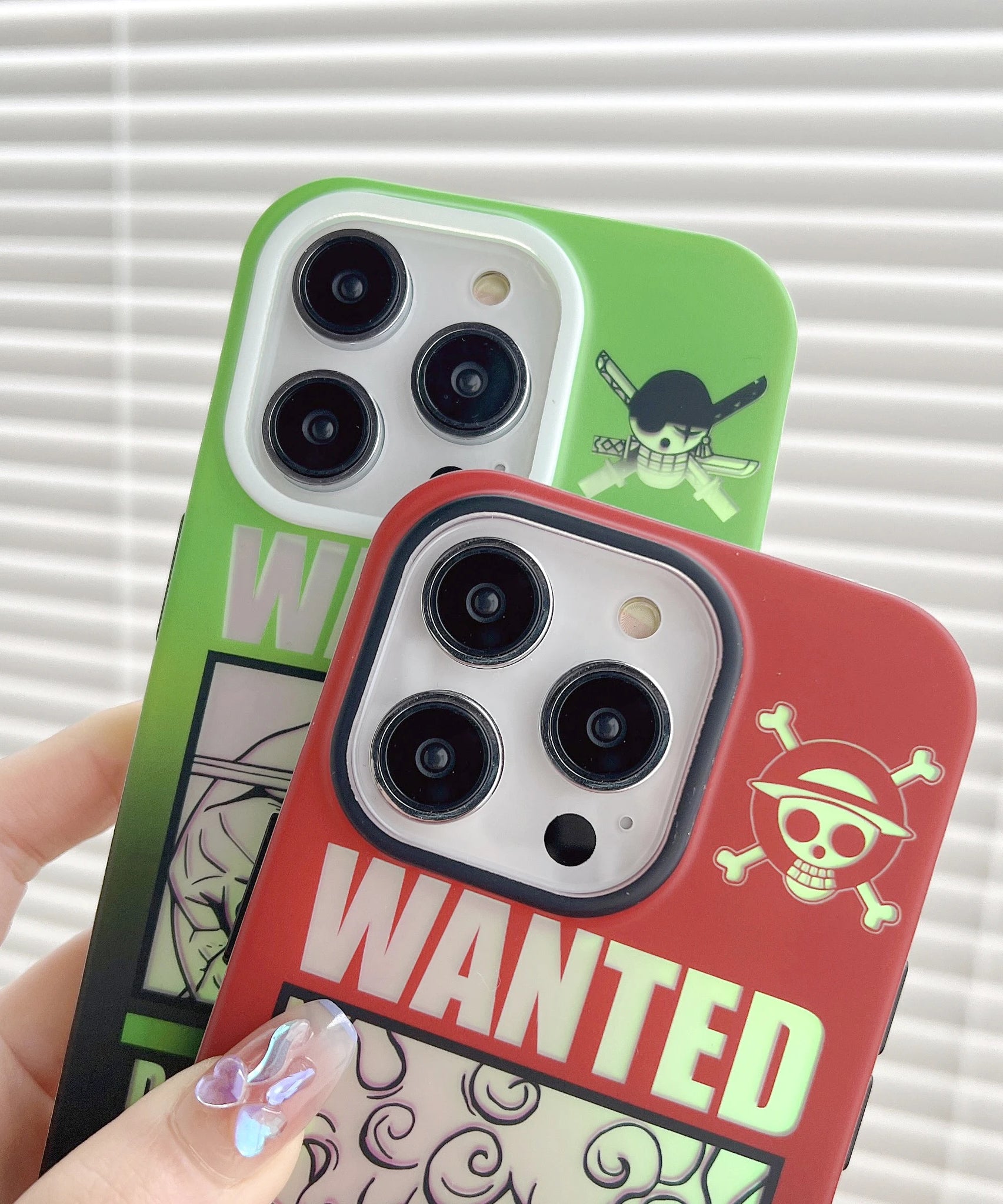 Laser Ones Pieces Luffys Roronoas Zoros Phone Cases For iPhone 15 14 13 12 11 16 Pro Max Back Cover