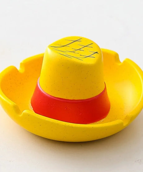 Creative cute One Piece Straw Hat Ceramic Ashtray Office Desktop Home Gaming Ashtray Personalized Gift for Boyfriend Decoratives