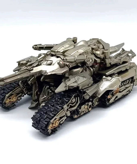 20cm SS13 Decepticons Old Leader Transforming Robot Toy Premium Painted Tank Megatron Action Figure Desktop Ornament Boys Gift