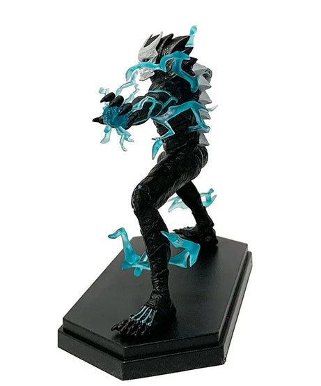 15CM Anime kaiju No.8 Figure Monster Anime Characteristics of Standing Posture And Punching Model Toy Gift Action Figure PVC