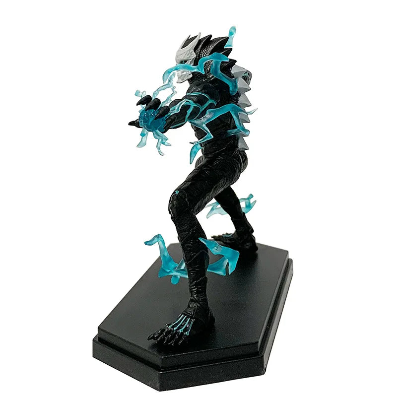 15CM Anime kaiju No.8 Figure Monster Anime Characteristics of Standing Posture And Punching Model Toy Gift Action Figure PVC