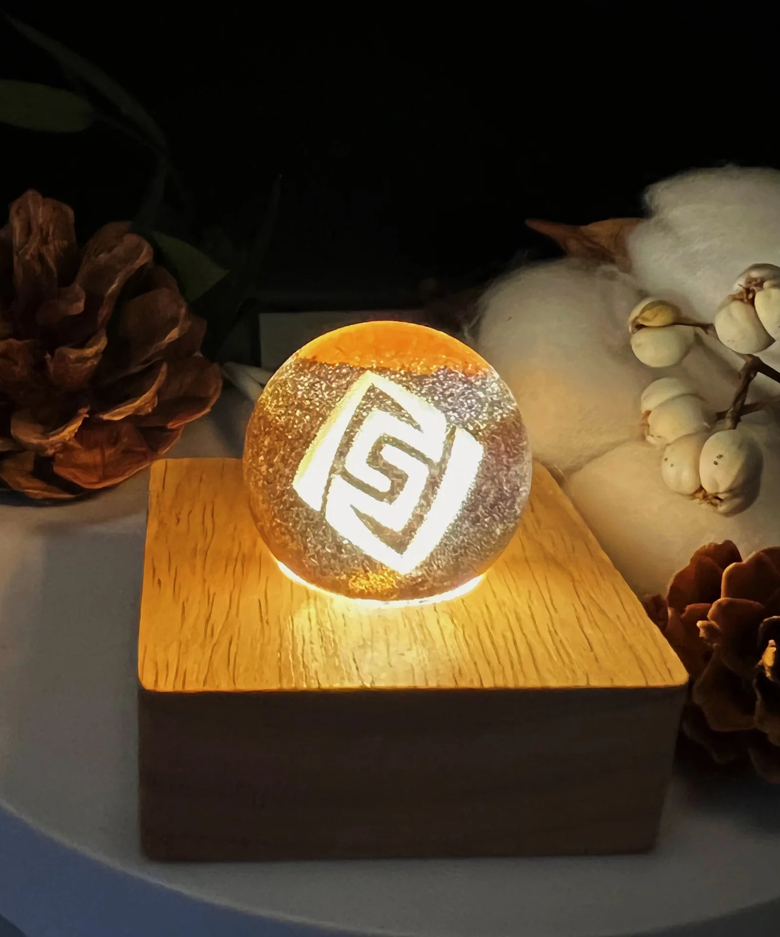 Genshin Impact Seven Elements Crystal Glass Ball 3D Three-dimensional Laser Engraving and Translucent Single Crystal Ball Game