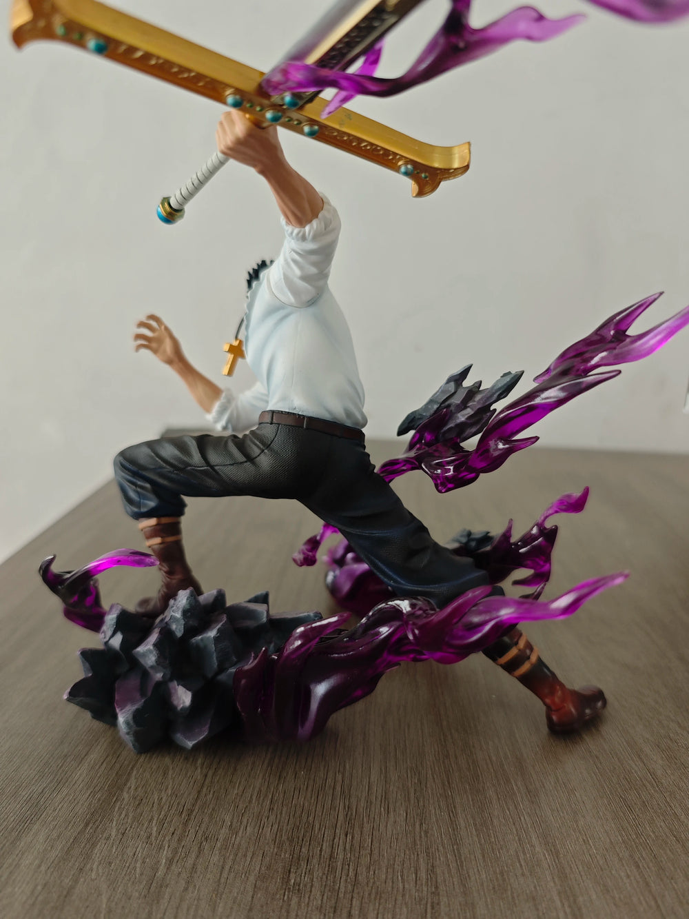 One Piece Dracule Mihawk PVC Action Figure — 23cm Statue 6