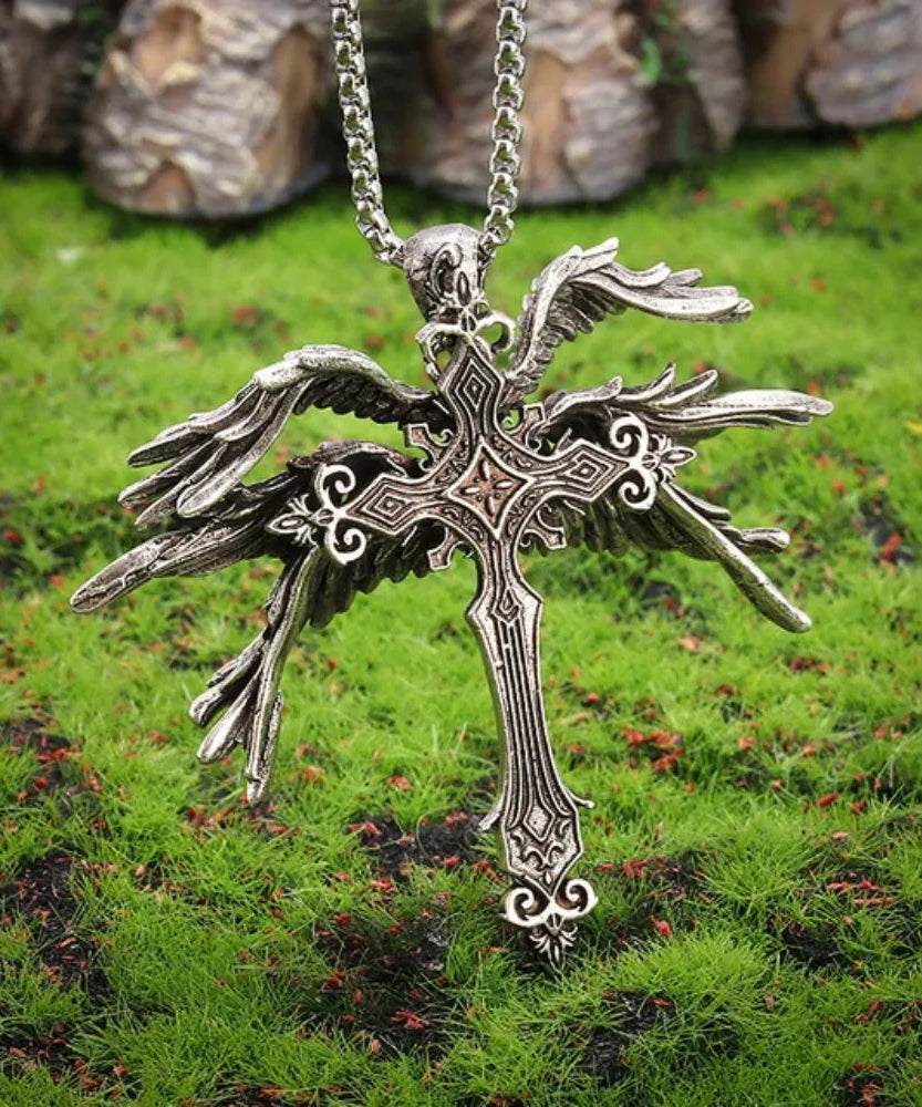 Retro Gothic Jesus Wings Cross Pendant Necklace Jewelry for Men Women Large Vintage Dark Punk Religious Amulet Necklaces Gifts