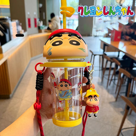 580ml Crayon Shin-Chan Tritan Straw Cup with 3D Pendant